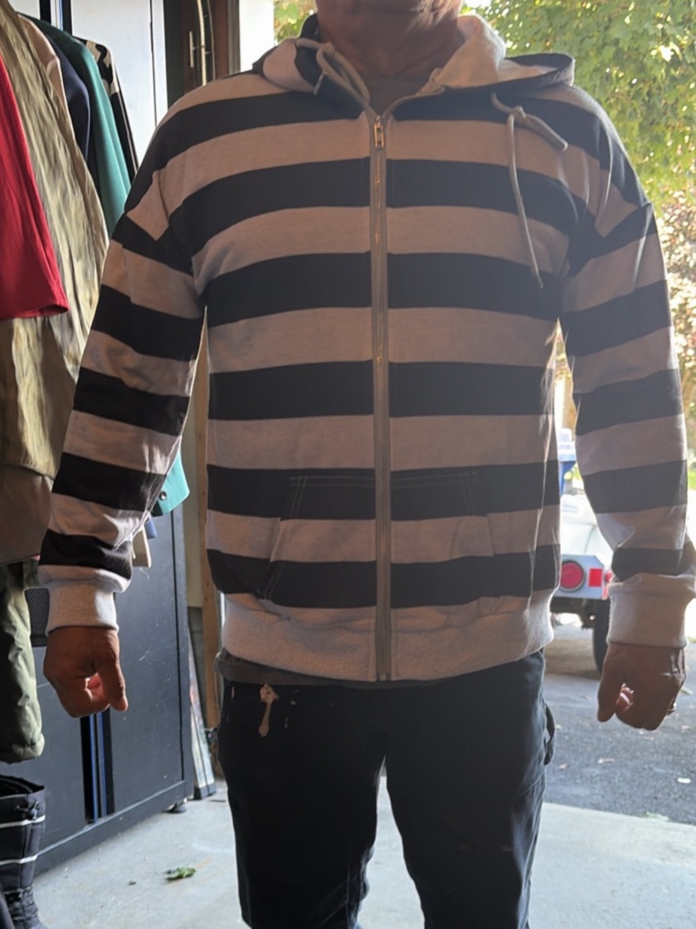 Men's or women’s Striped Zip Hoodie Sweatshirt - Black & Gray size large to xl